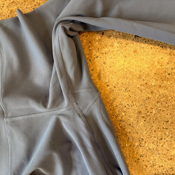 Oasis Blue Wunder Train High-Rise Tight 25" size 8 - Picture 3 of 5